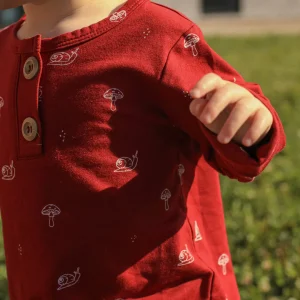 Onesie Évolutif Rouge Cerise Motif Escargots